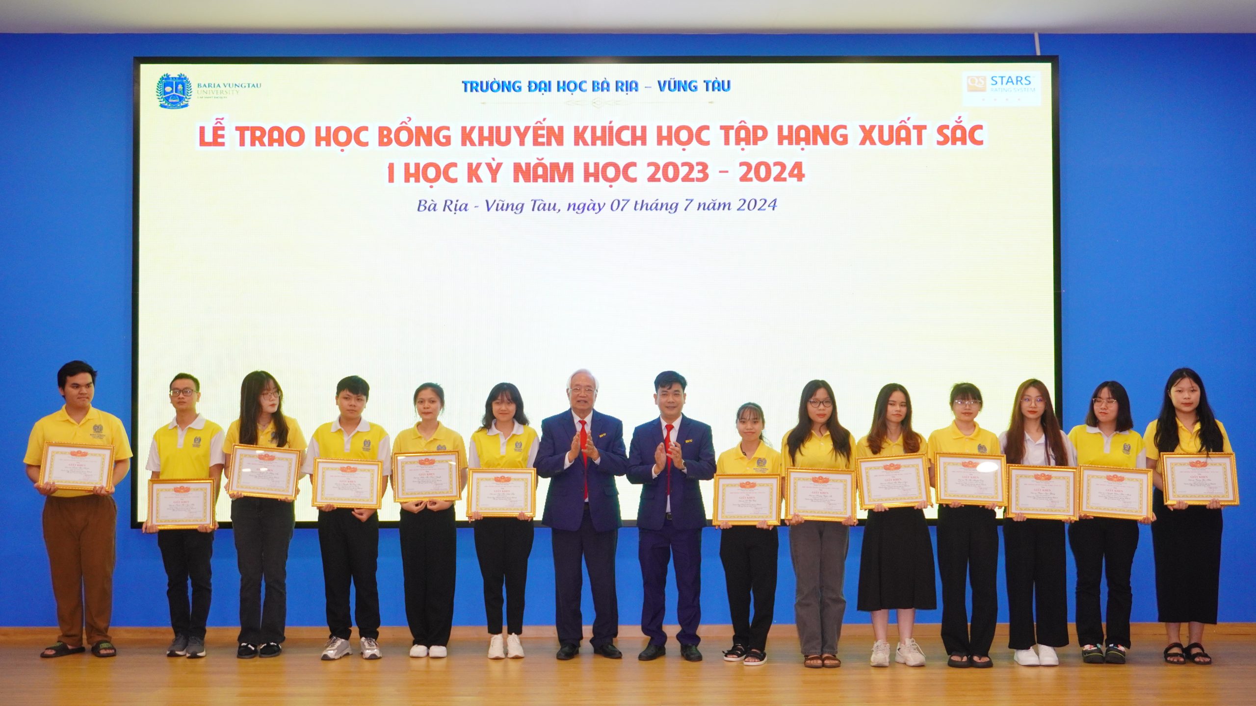 Lễ vinh danh và trao học bổng BVU: Hơn cả tự hào, là bản giao hưởng của tri thức và lòng nhân ái!