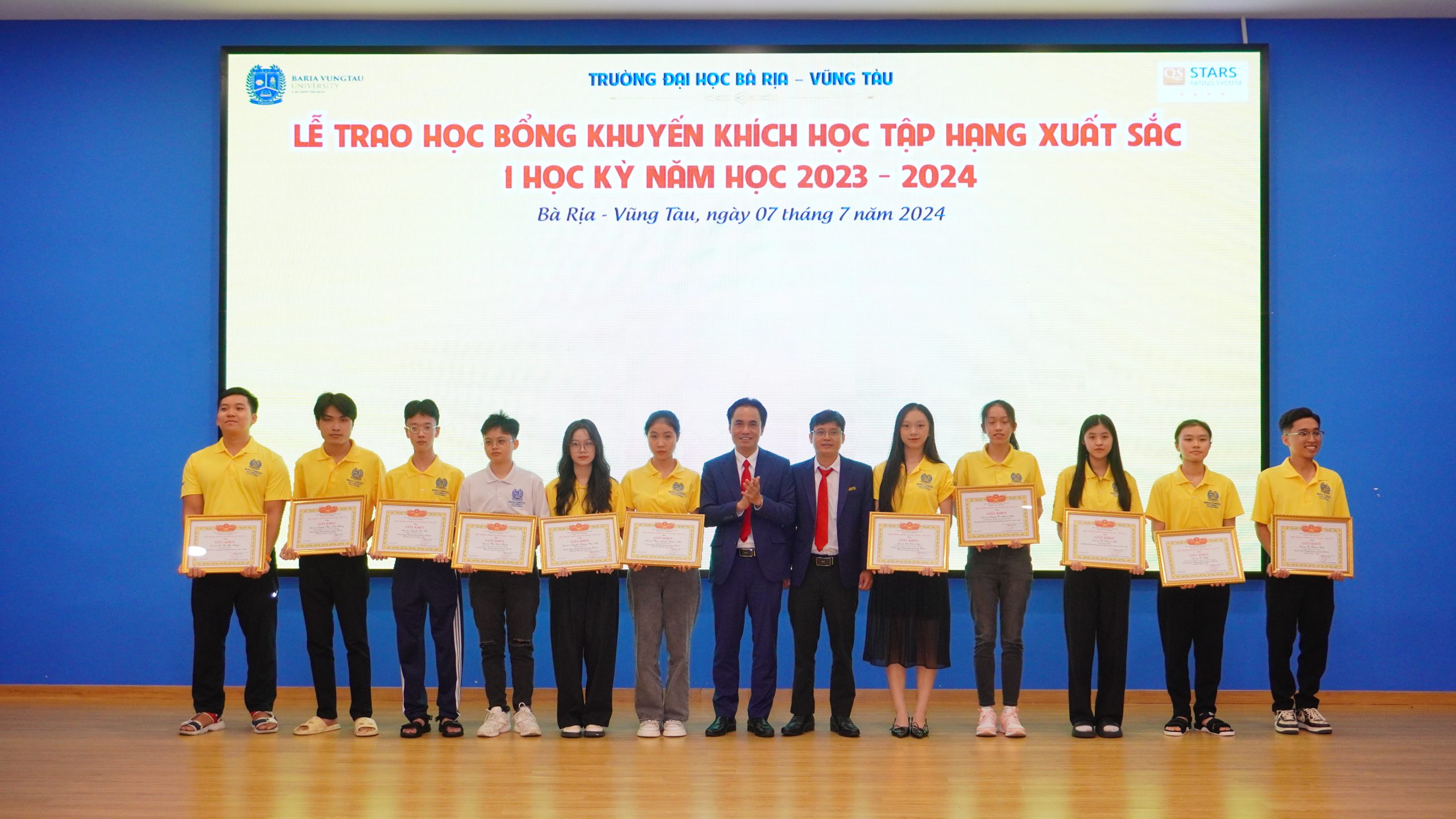 Lễ vinh danh và trao học bổng BVU: Hơn cả tự hào, là bản giao hưởng của tri thức và lòng nhân ái!