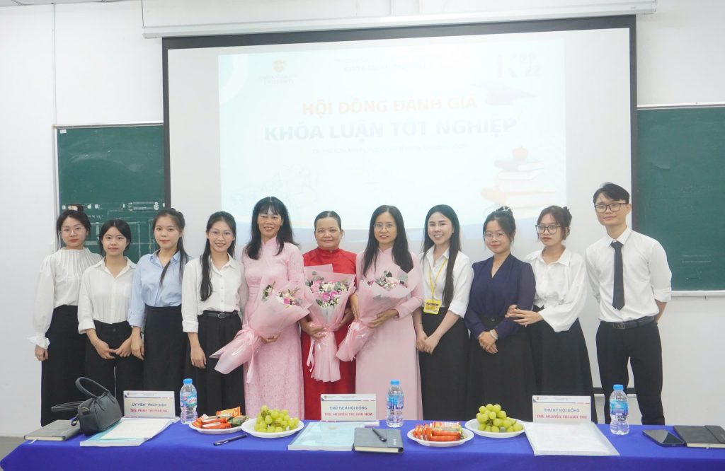 SINH VIÊN KHOA QUẢN TRỊ – LUẬT BVU TRƯỞNG THÀNH SAU CÁC ĐỀ TÀI NGHIÊN CỨU BẢO VỆ KHÓA LUẬN TỐT NGHIỆP