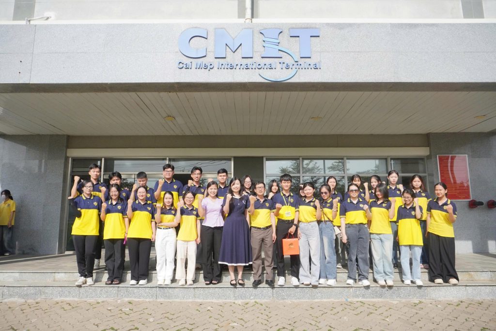 BỨT PHÁ TỪ TRẢI NGHIỆM: SINH VIÊN BVU LÀM CHỦ KIẾN THỨC VỀ KINH TẾ BIỂN – LOGISTICS