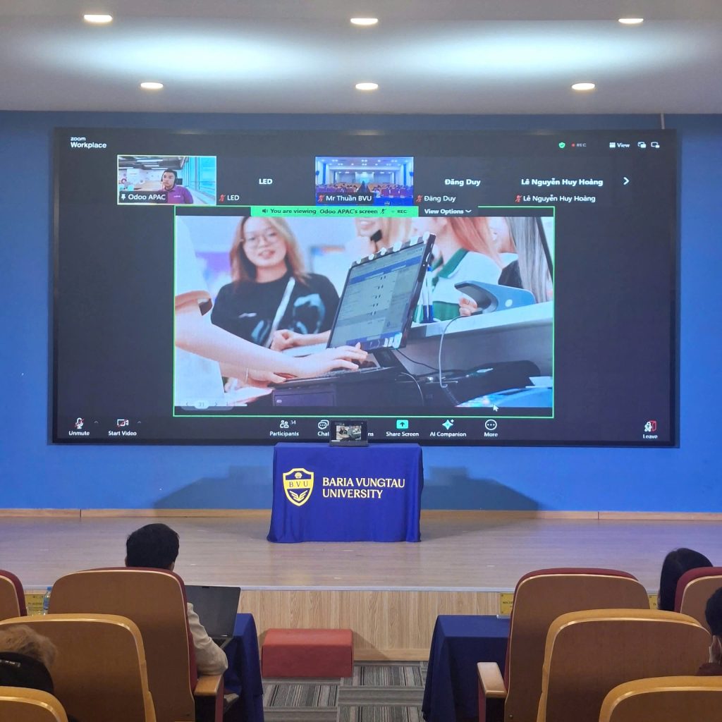 WORKSHOP THIẾT KẾ WEB 2026: SINH VIÊN BVU “BẮT SÓNG” CHUYỂN ĐỔI SỐ CÙNG ODOO