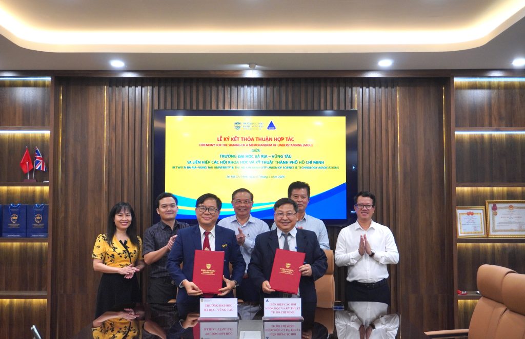 Hiệu trưởng BVU góp ý chiến lược KH&CN TP.HCM: Đưa Kinh tế biển và Logistics thành mũi nhọn đột phá