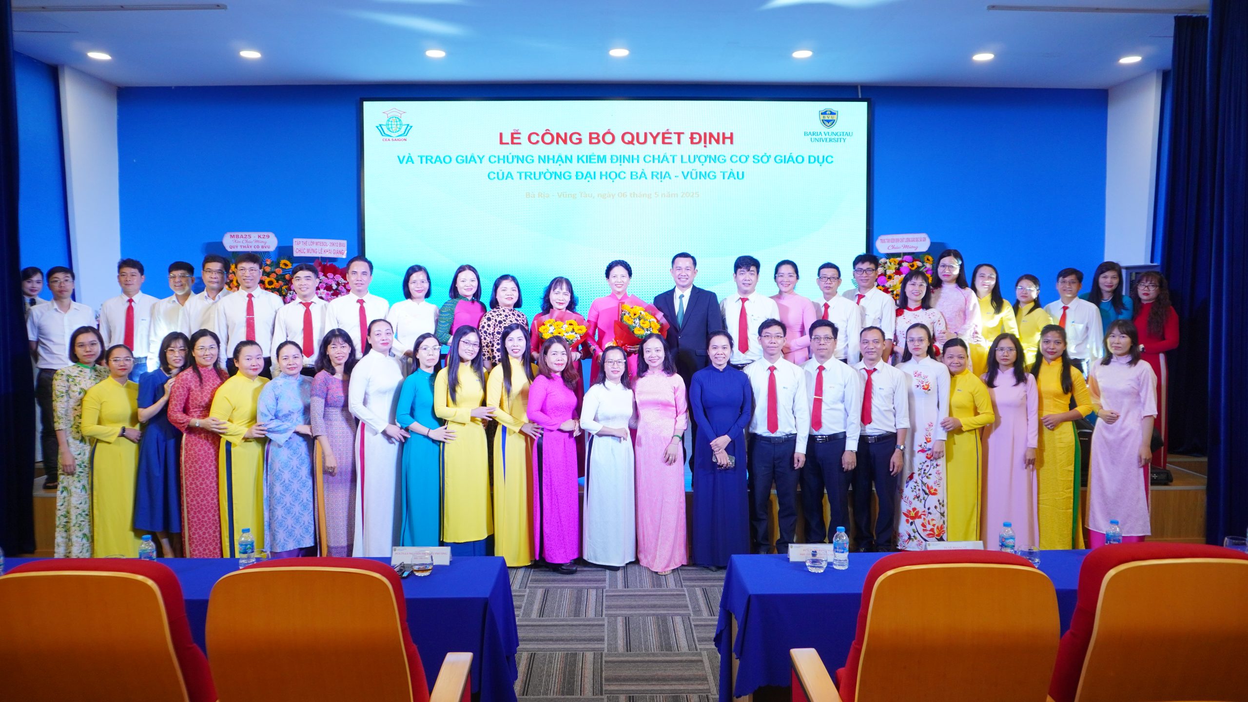 BVU long trọng tổ chức Lễ công bố quyết định và trao giấy chứng nhận kiểm định chất lượng cơ sở giáo dục