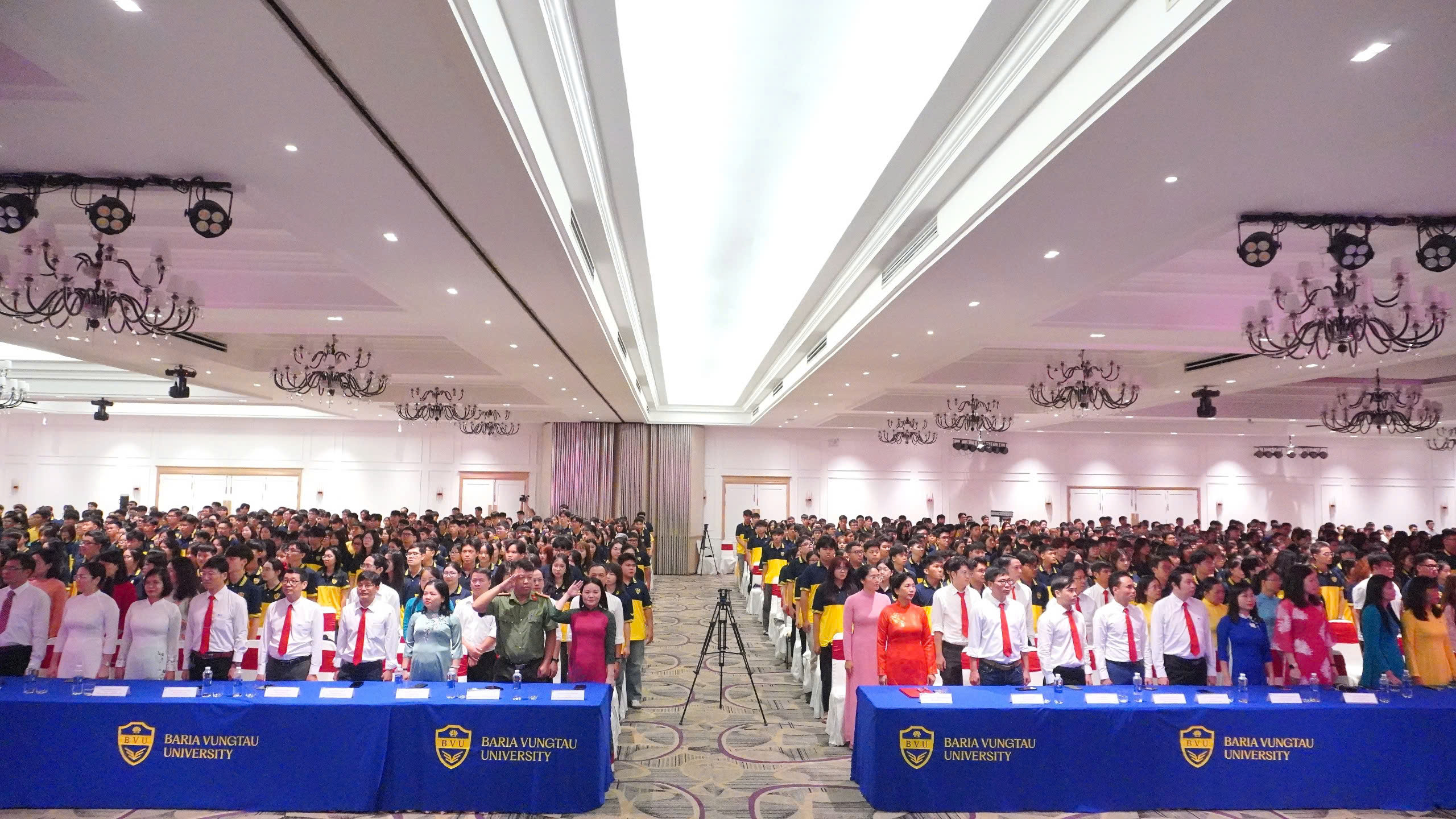 BVU RỘN RÀNG ĐÓN TÂN SINH VIÊN KHÓA 2025: MỞ RA HÀNH TRÌNH CHINH PHỤC TRI THỨC VÀ PHÁT TRIỂN TOÀN DIỆN