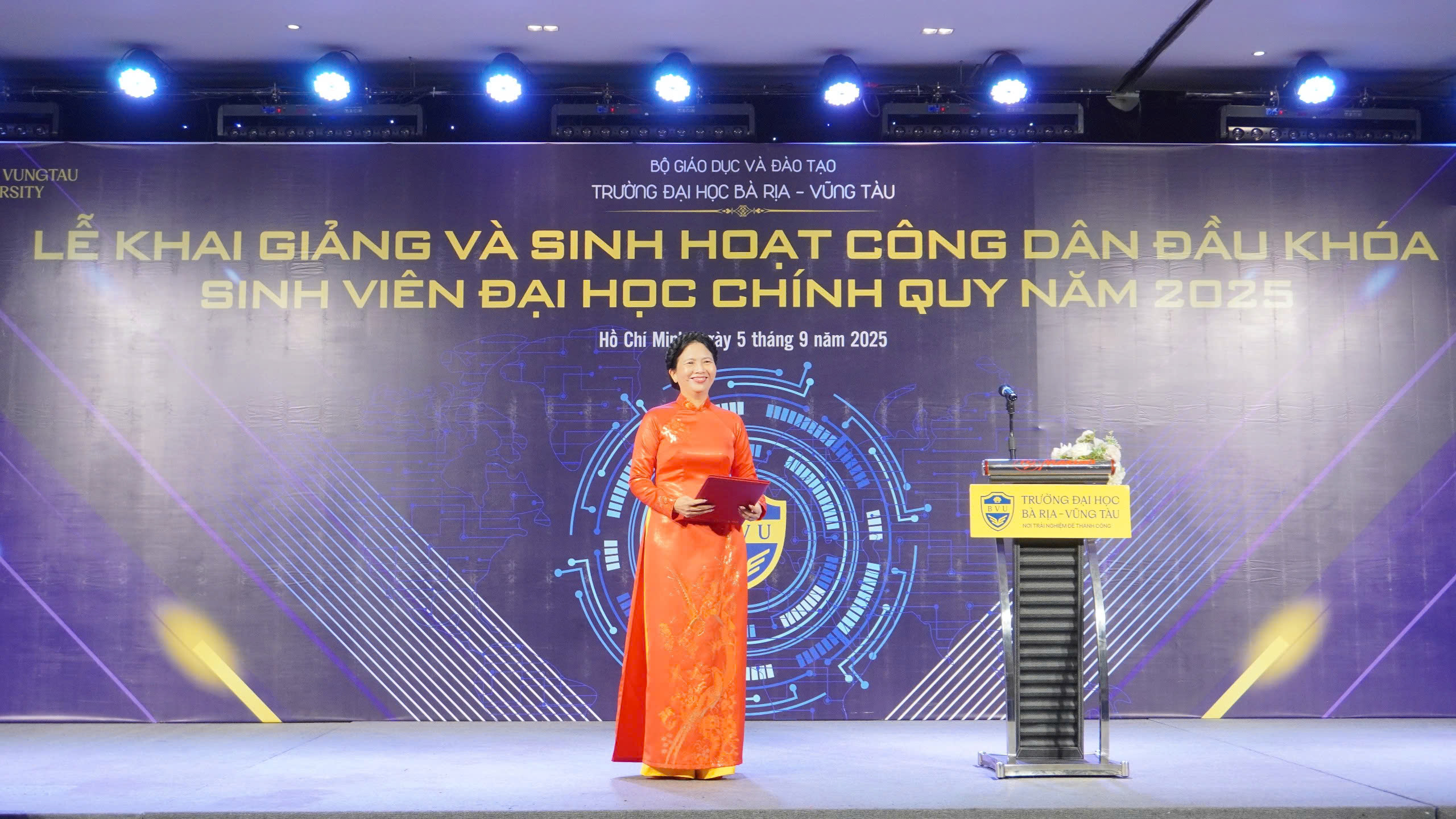 BVU RỘN RÀNG ĐÓN TÂN SINH VIÊN KHÓA 2025: MỞ RA HÀNH TRÌNH CHINH PHỤC TRI THỨC VÀ PHÁT TRIỂN TOÀN DIỆN