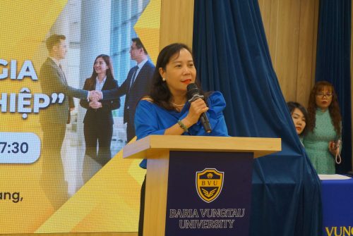 Gen Z Khoa Ngôn ngữ – Văn hoá quốc tế sẵn sàng tham vào “hành trình công sở”