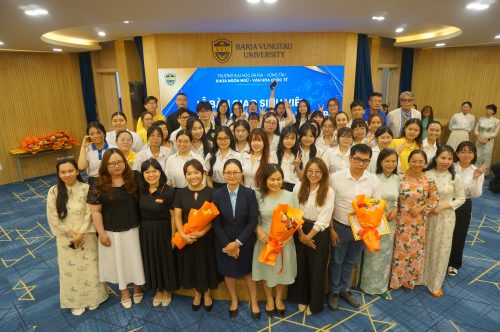 Gen Z Khoa Ngôn ngữ – Văn hoá quốc tế sẵn sàng tham vào “hành trình công sở”