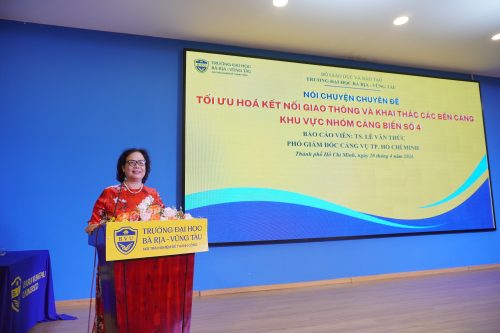 Tối ưu kết nối – mở lối tương lai: Góc nhìn thực tiễn từ chuyên đề về cảng biển Nhóm 4