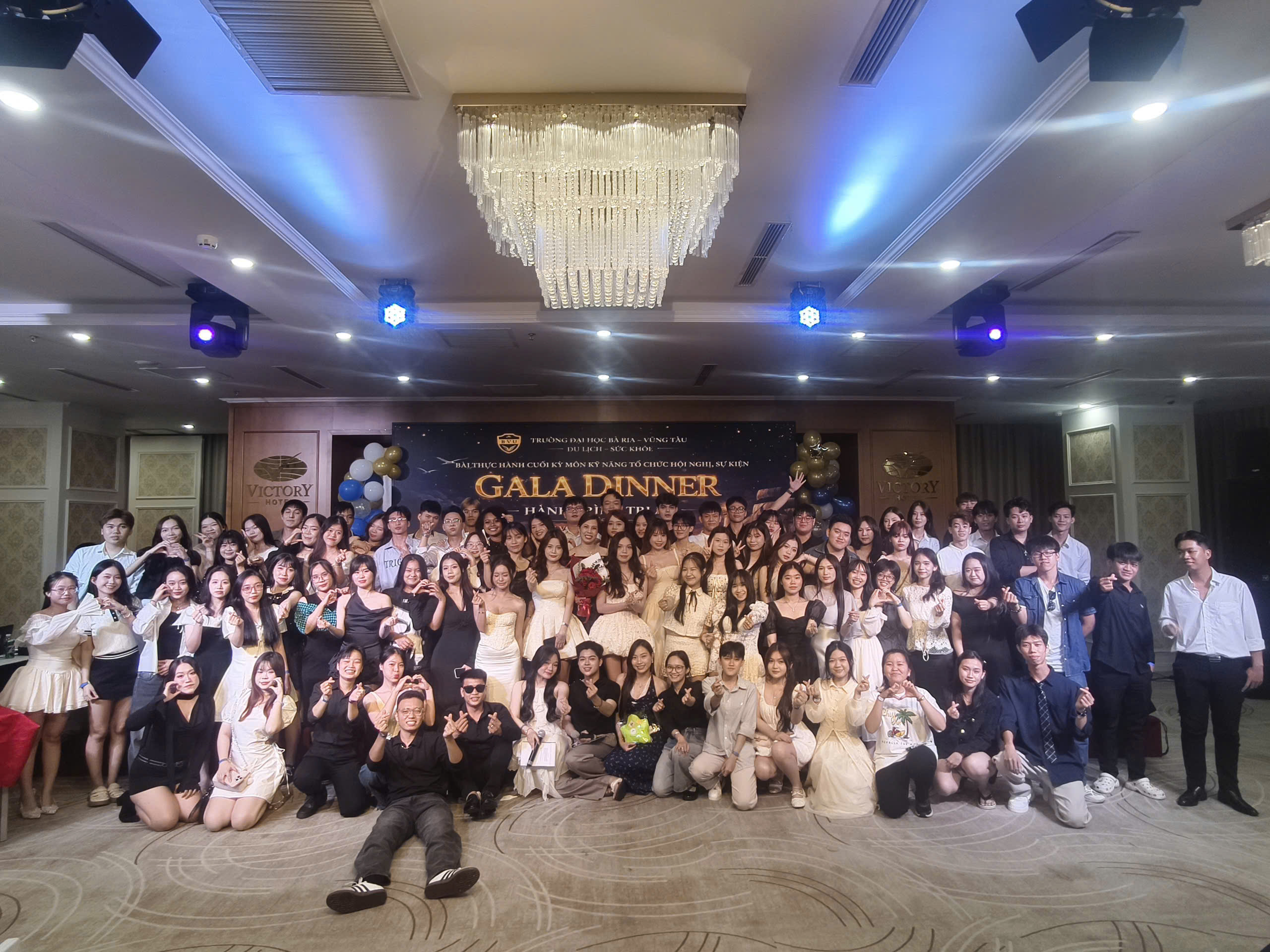 Sinh viên Khoa Du lịch – Sức khỏe “Chạy Event” như dân chuyên nghiệp