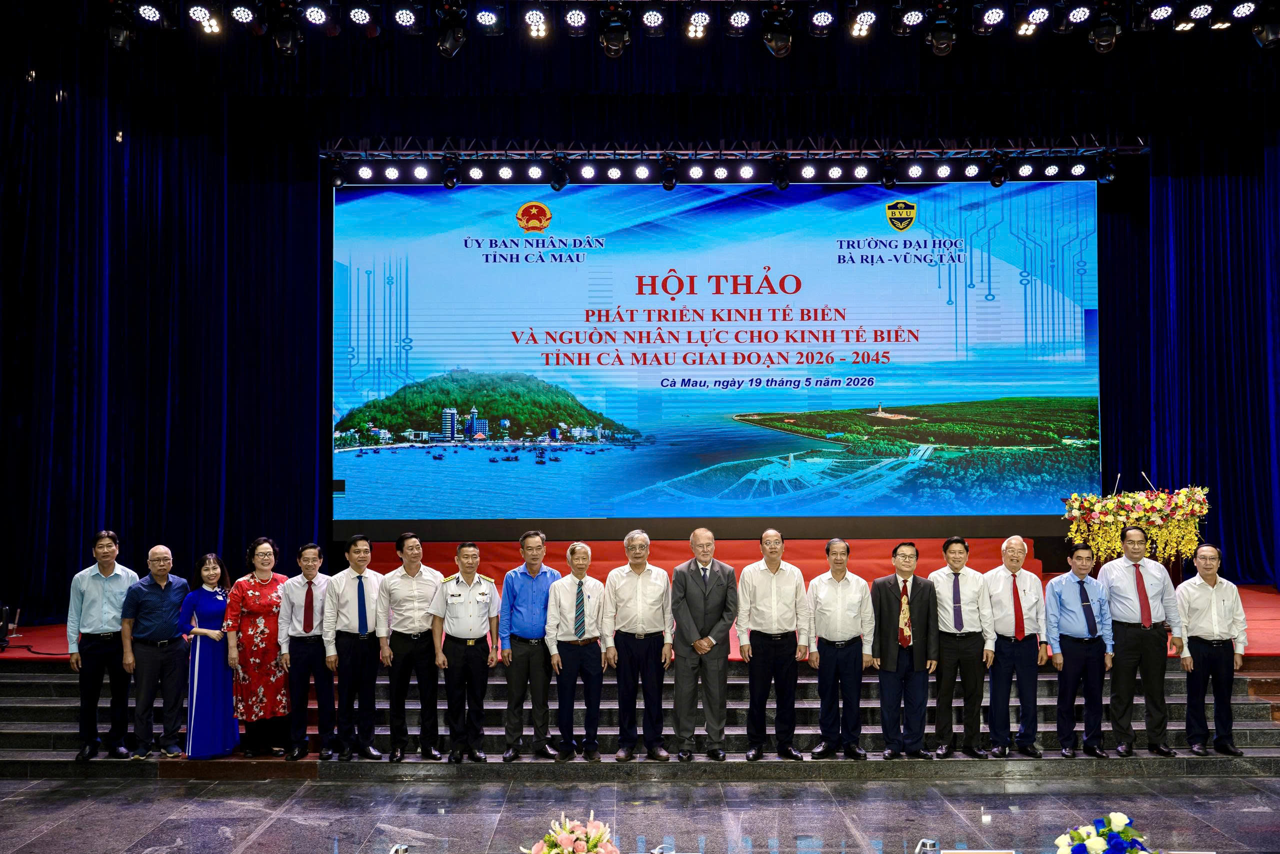 BVU cùng những chuyên gia hàng đầu “hiến kế” phát triển Kinh tế biển – Logistics tỉnh Cà Mau