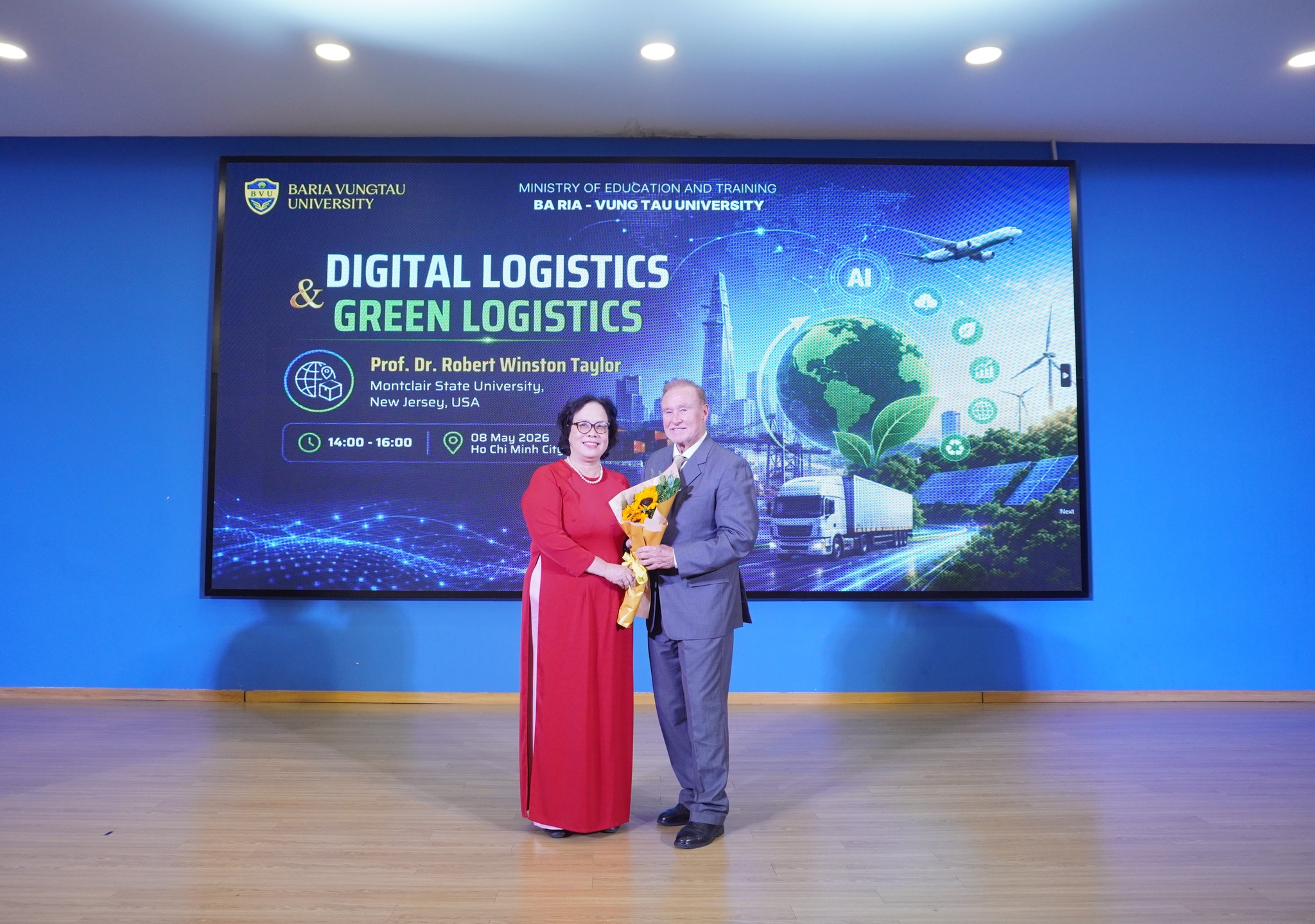Khoa Kinh tế biển – Logistics BVU tổ chức nói chuyện chuyên đề: “Logistics số và chuyển đổi xanh”.