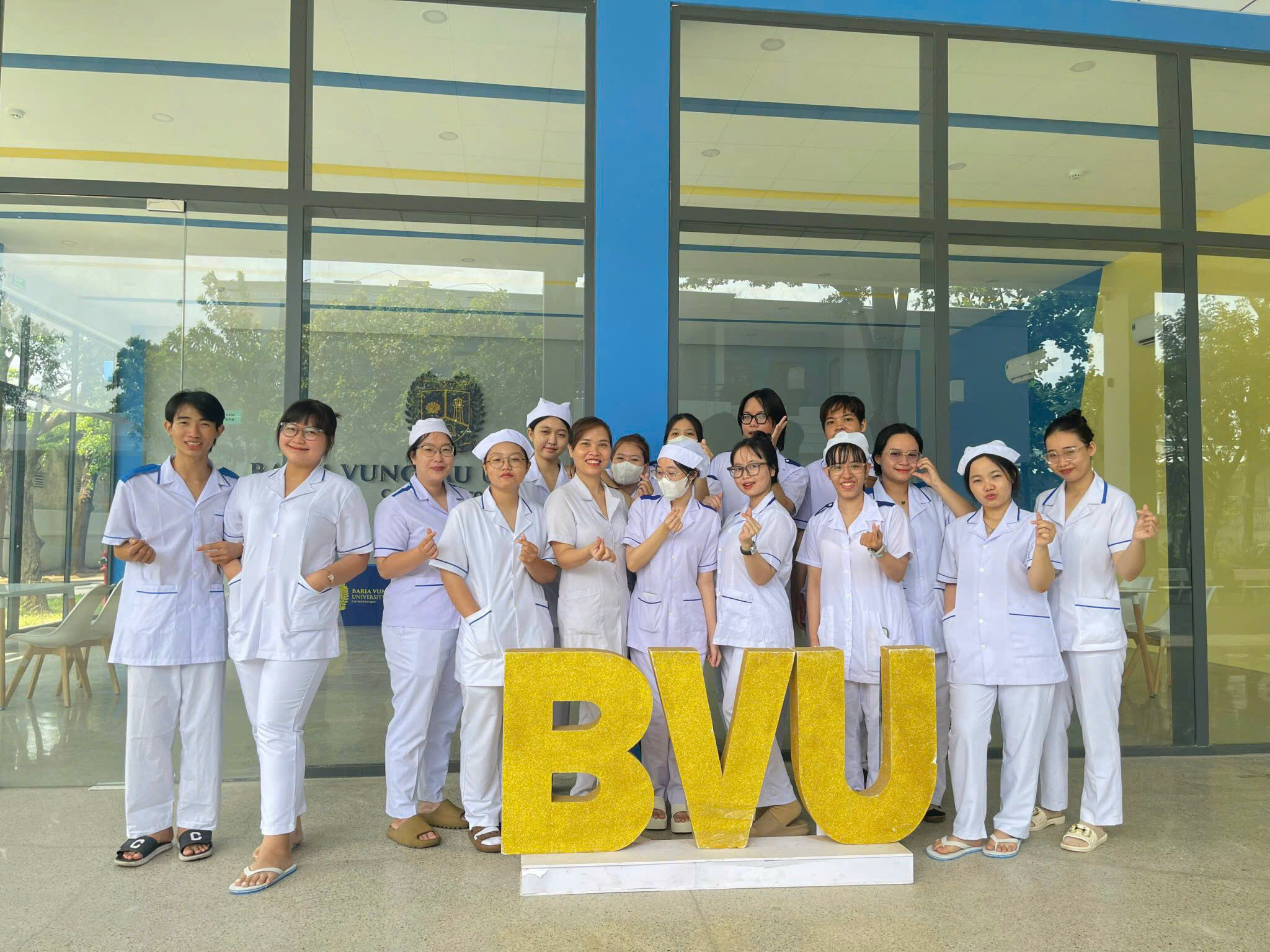 Chúc mừng Ngày Quốc tế Điều dưỡng 12/5