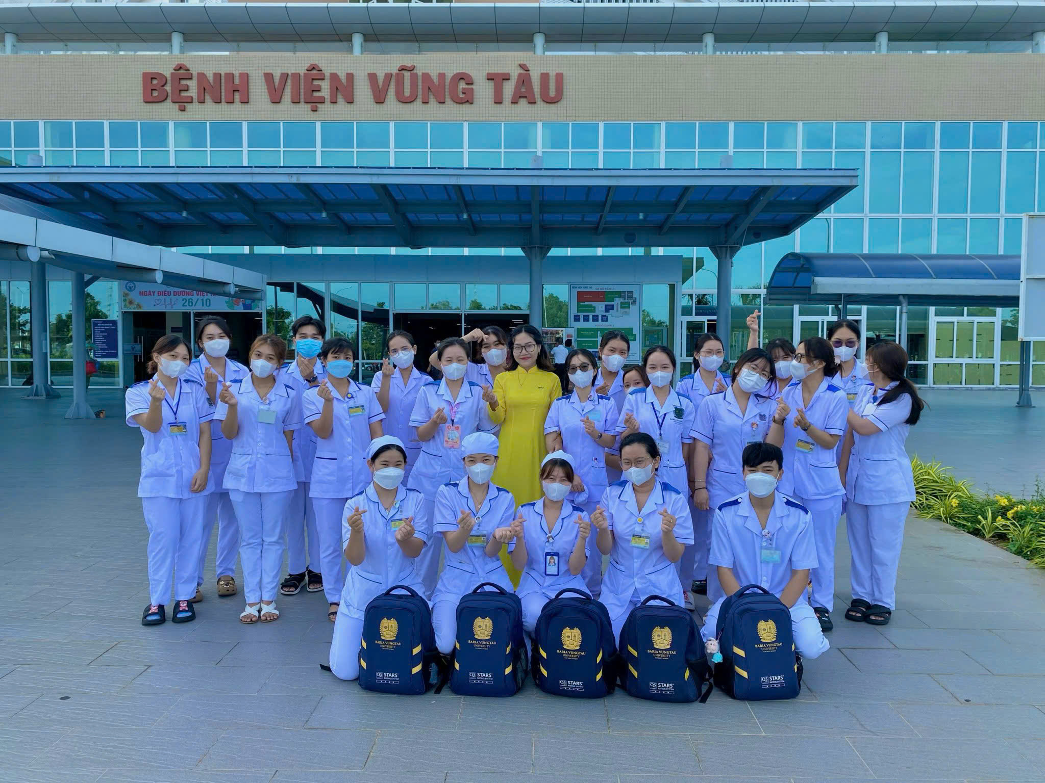 Chúc mừng Ngày Quốc tế Điều dưỡng 12/5