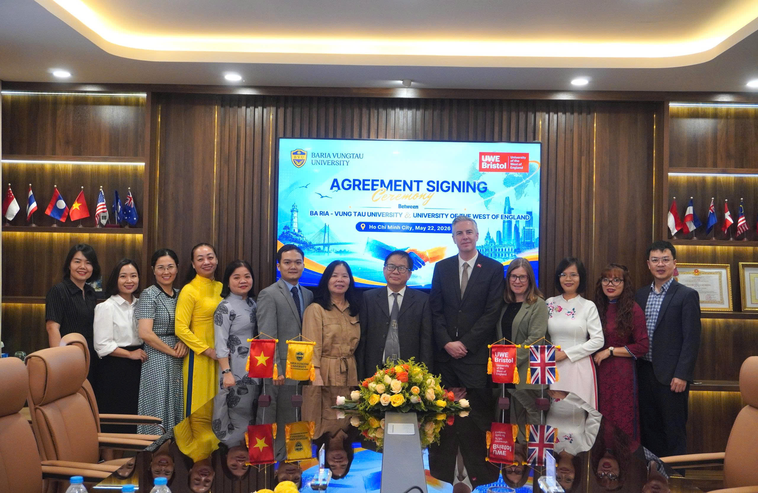 BVU và Đại học Tây Anh quốc ký kết hợp tác chiến lược – sinh viên có cơ hội nhận bằng quốc tế