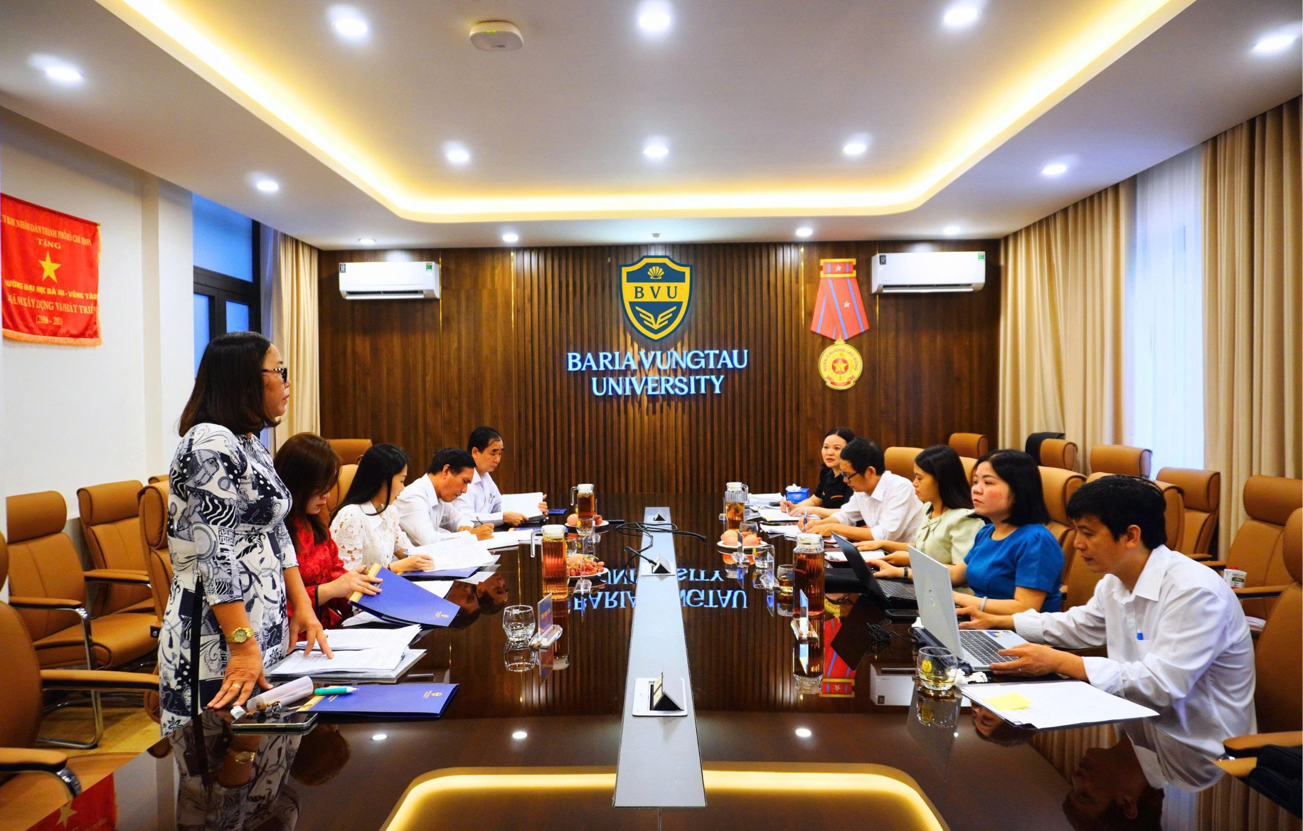 Đoàn giám sát Đảng ủy phường Vũng Tàu làm việc với Đảng ủy Trường Đại học Bà Rịa – Vũng Tàu