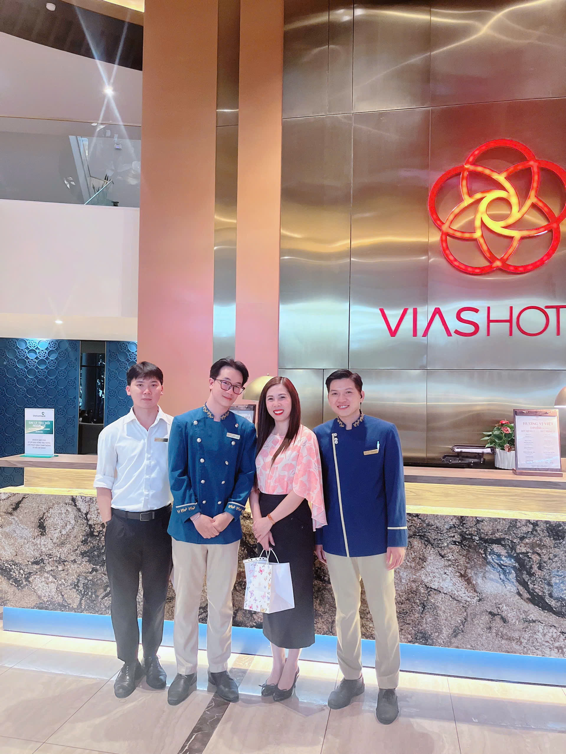 Sinh viên BVU “thực chiến” mô hình 7Ps trong Marketing Dịch vụ tại Khách sạn 5 sao Vias Vũng Tàu