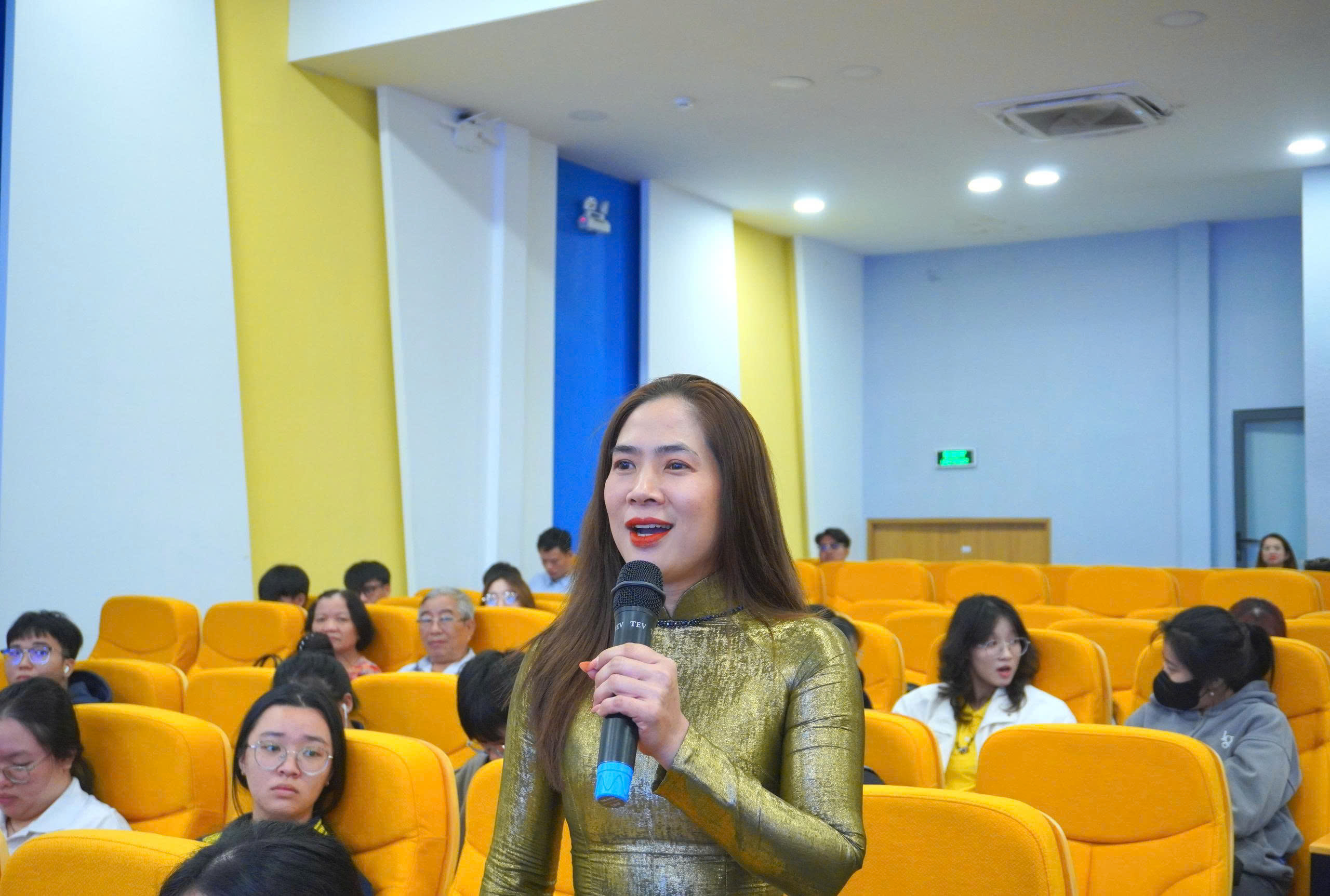 BVU tổ chức thành công lễ khai giảng Đại học liên thông khóa 1, 3, 4 và Tọa đàm “Một ngành học – nhiều lối đi sự nghiệp”