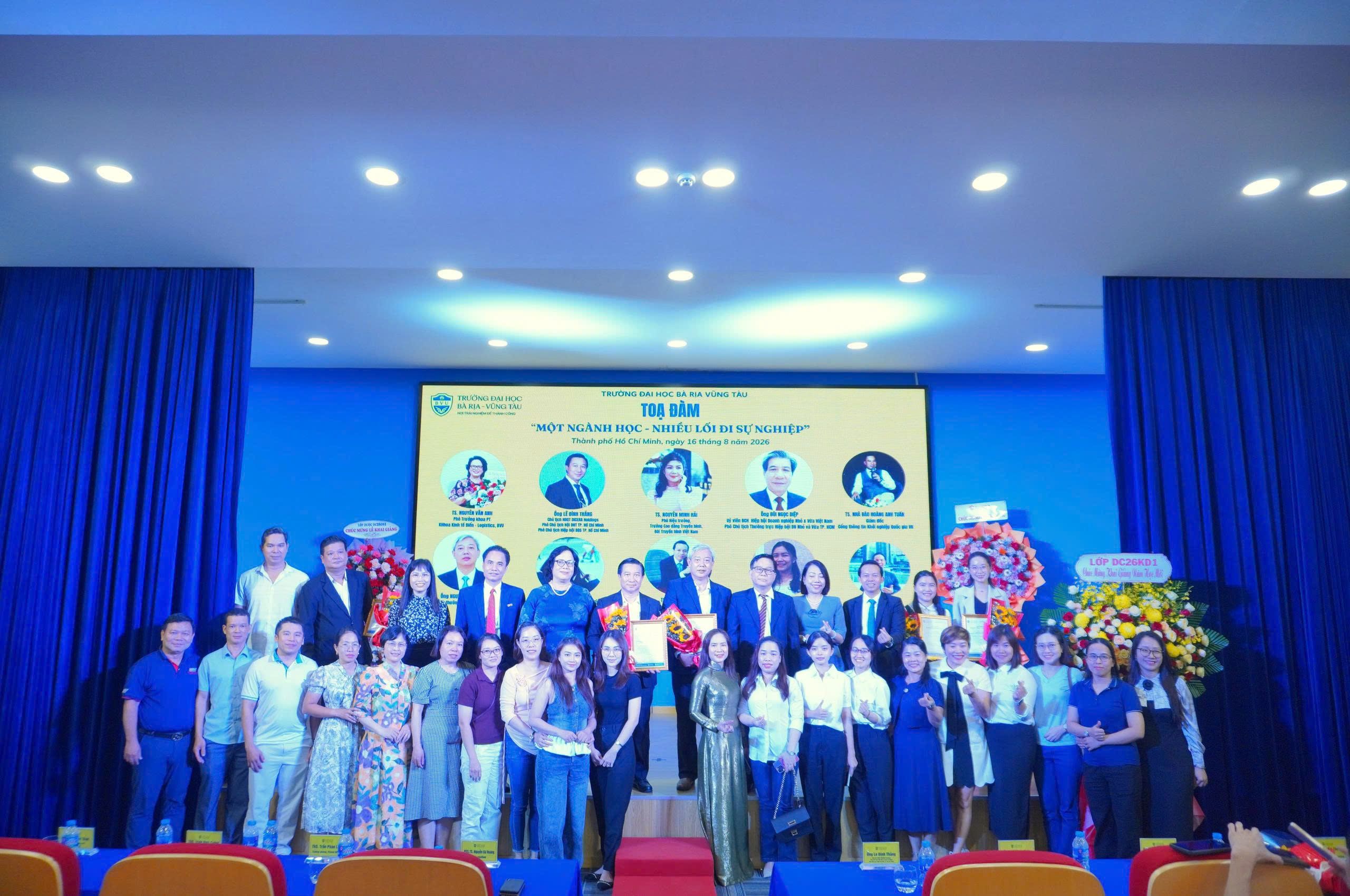 BVU tổ chức thành công lễ khai giảng Đại học liên thông khóa 1, 3, 4 và Tọa đàm “Một ngành học – nhiều lối đi sự nghiệp”