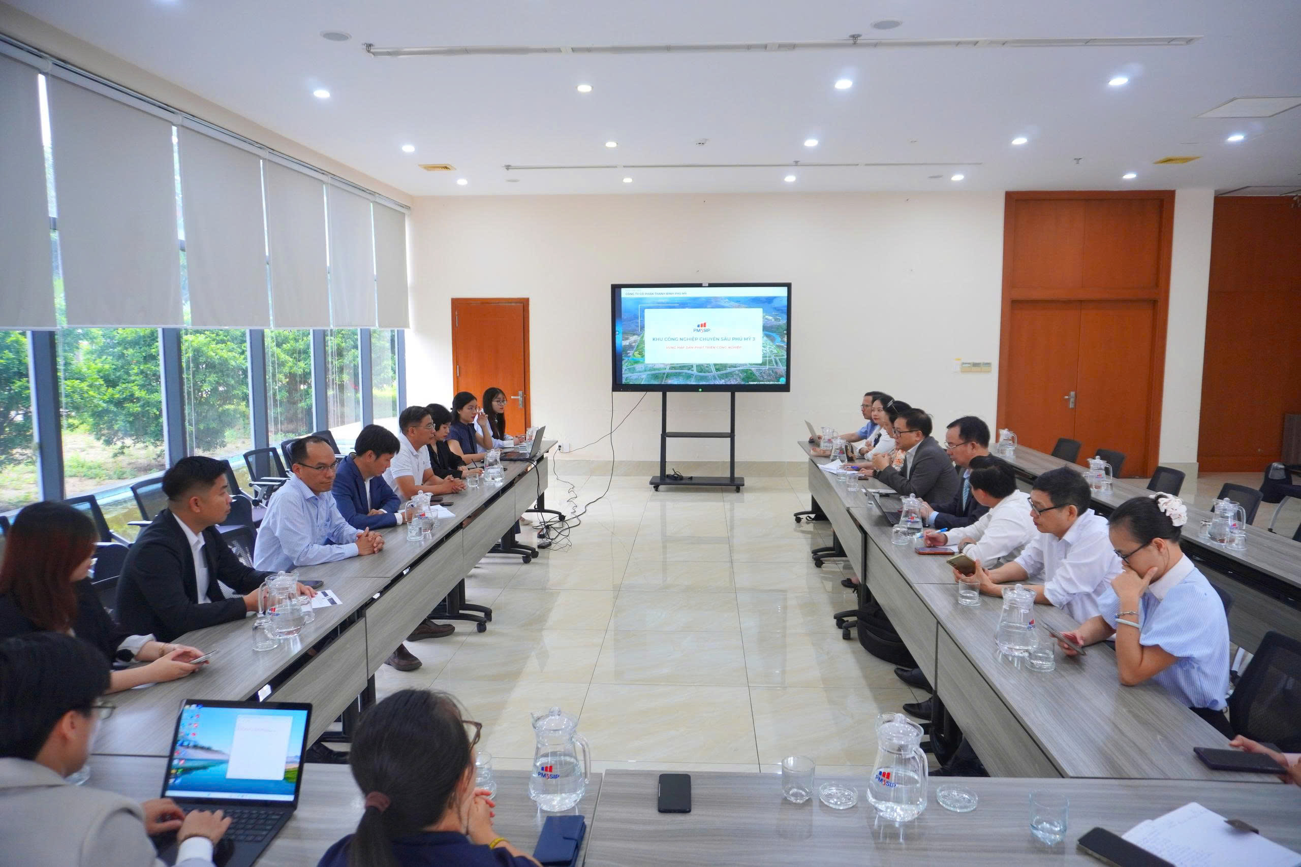 Trường Đại học Bà Rịa – Vũng Tàu tăng cường kết nối doanh nghiệp, mở rộng hợp tác đào tạo tại Khu công nghiệp chuyên sâu Phú Mỹ 3