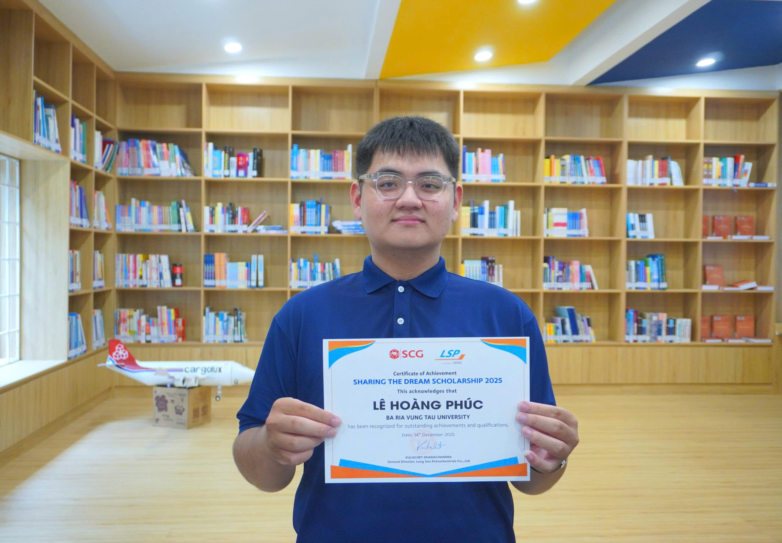 Lê Hoàng Phúc – sinh viên xuất sắc Logistics đạt điểm phỏng vấn cao nhất Học bổng Sharing The Dream – Trị giá 60 triệu
