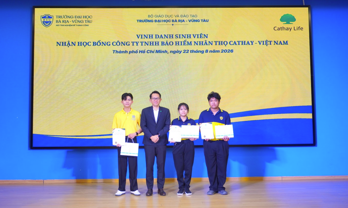 BVU trao gần 400 triệu đồng học bổng và ký kết Thỏa thuận hợp tác cùng các doanh nghiệp