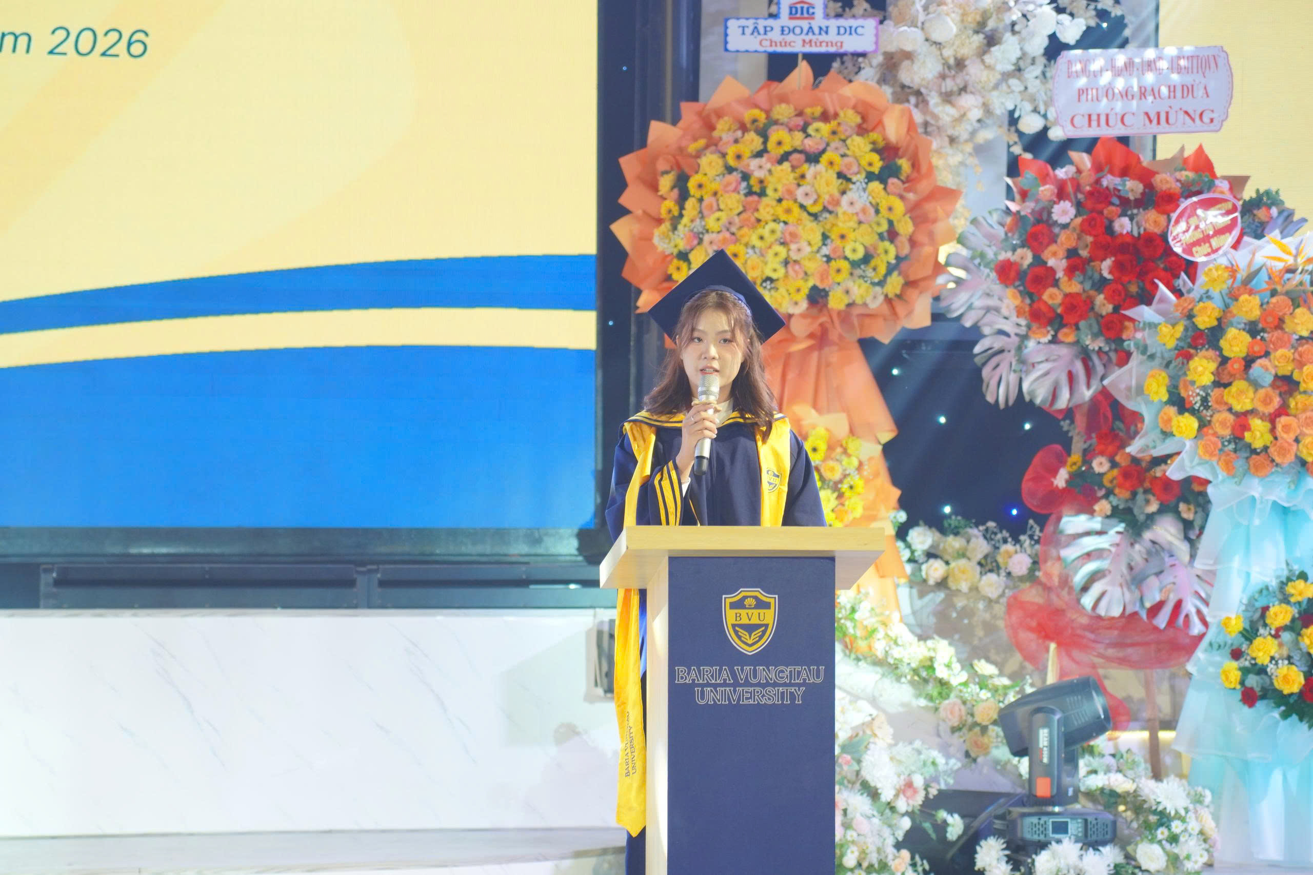 Ngày hội của hai thế hệ: Chốn tương phùng của ước vọng và hành trình vươn khơi 
