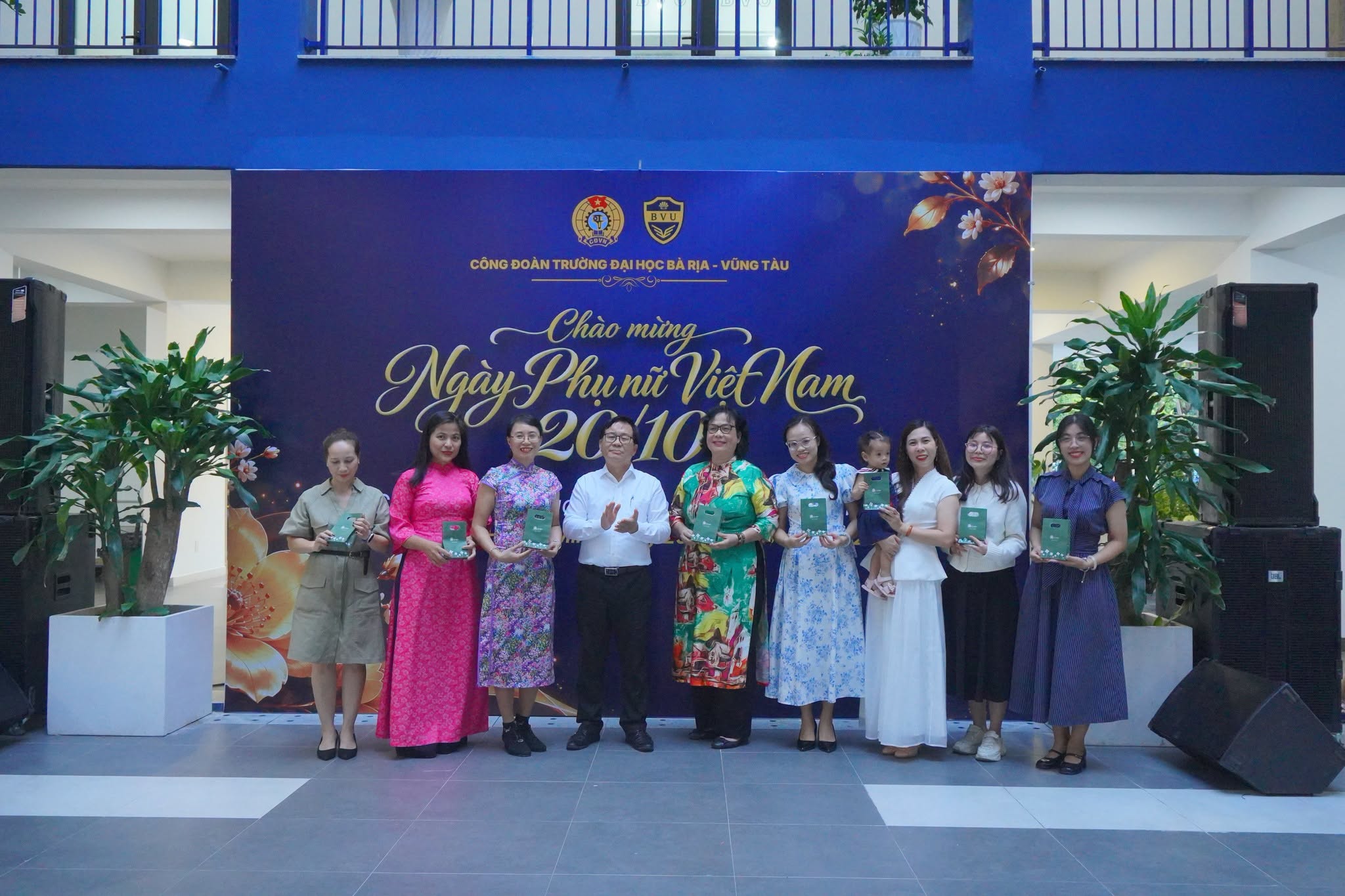 BVU LADIES – xinh tươi, tỏa sáng và gắn kết yêu thương nhân ngày 20/10