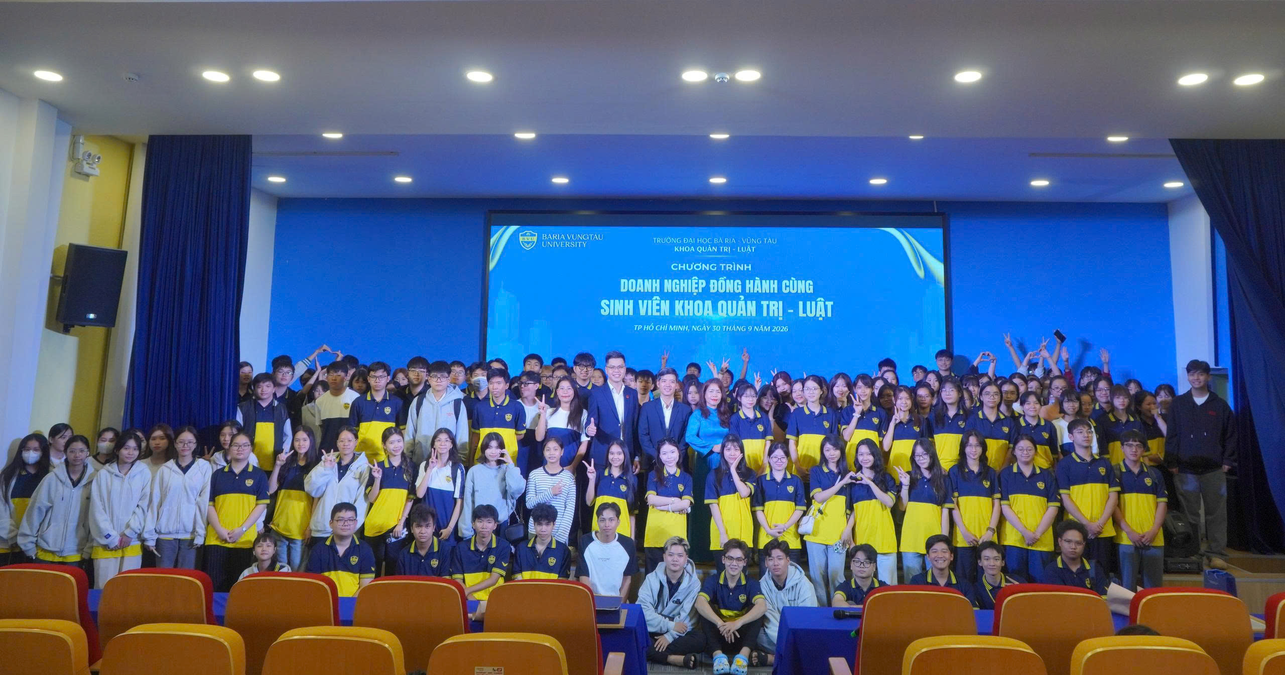 Doanh nghiệp “giải mã” thị trường lao động cùng Tân sinh viên K26 Khoa Quản trị – Luật BVU