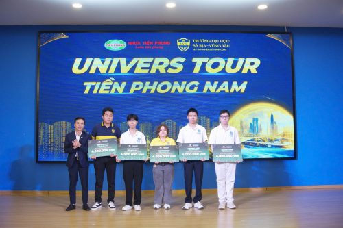 Univers Tour – Tiền Phong Nam trao học bổng tại BVU: Tiếp sức sinh viên công nghệ – kỹ thuật