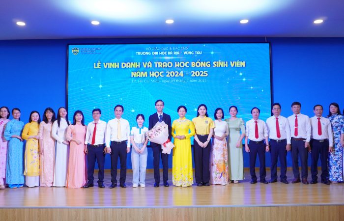 Gửi gắm niềm tin, Vững bước tương lai: BVU Vinh danh và trao học bổng sinh viên 2025