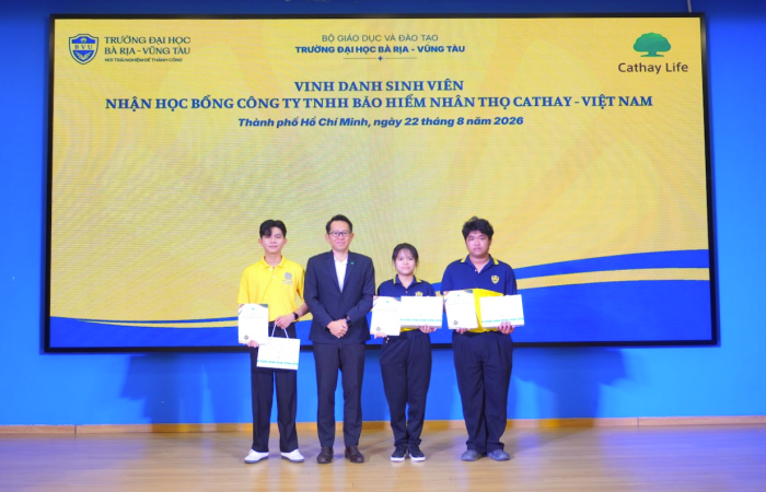 BVU trao gần 400 triệu đồng học bổng và ký kết Thỏa thuận hợp tác cùng các doanh nghiệp