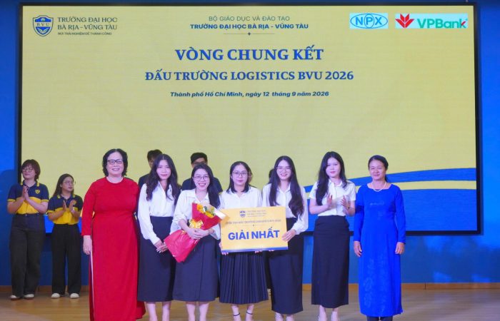 LOGIQUEENS – Quán quân chung kết cuộc thi “Đấu trường Logistics BVU 2026”