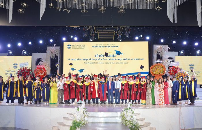 Ngày hội của hai thế hệ: Chốn tương phùng của ước vọng và hành trình vươn khơi 