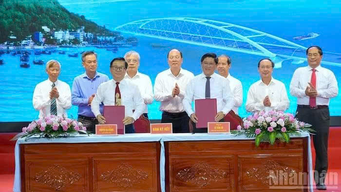 🤝 BVU KÝ KẾT HỢP TÁC CHIẾN LƯỢC VỚI UBND TỈNH CÀ MAU GIAI ĐOẠN 2026 – 2030
